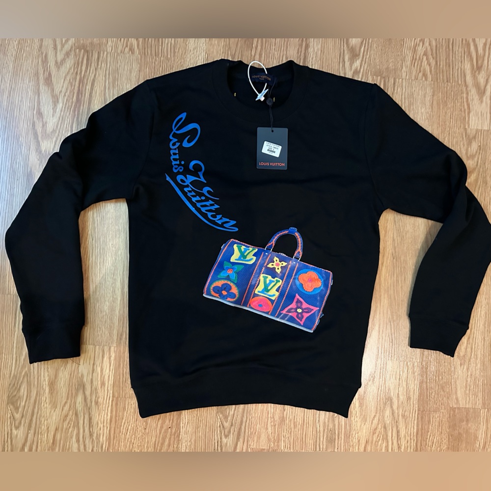 LOUIS VUITTON SIZE LARGE CREW NECK